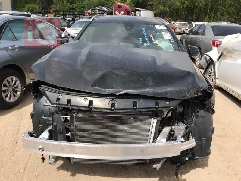 مێرسێدس بێنز GLA